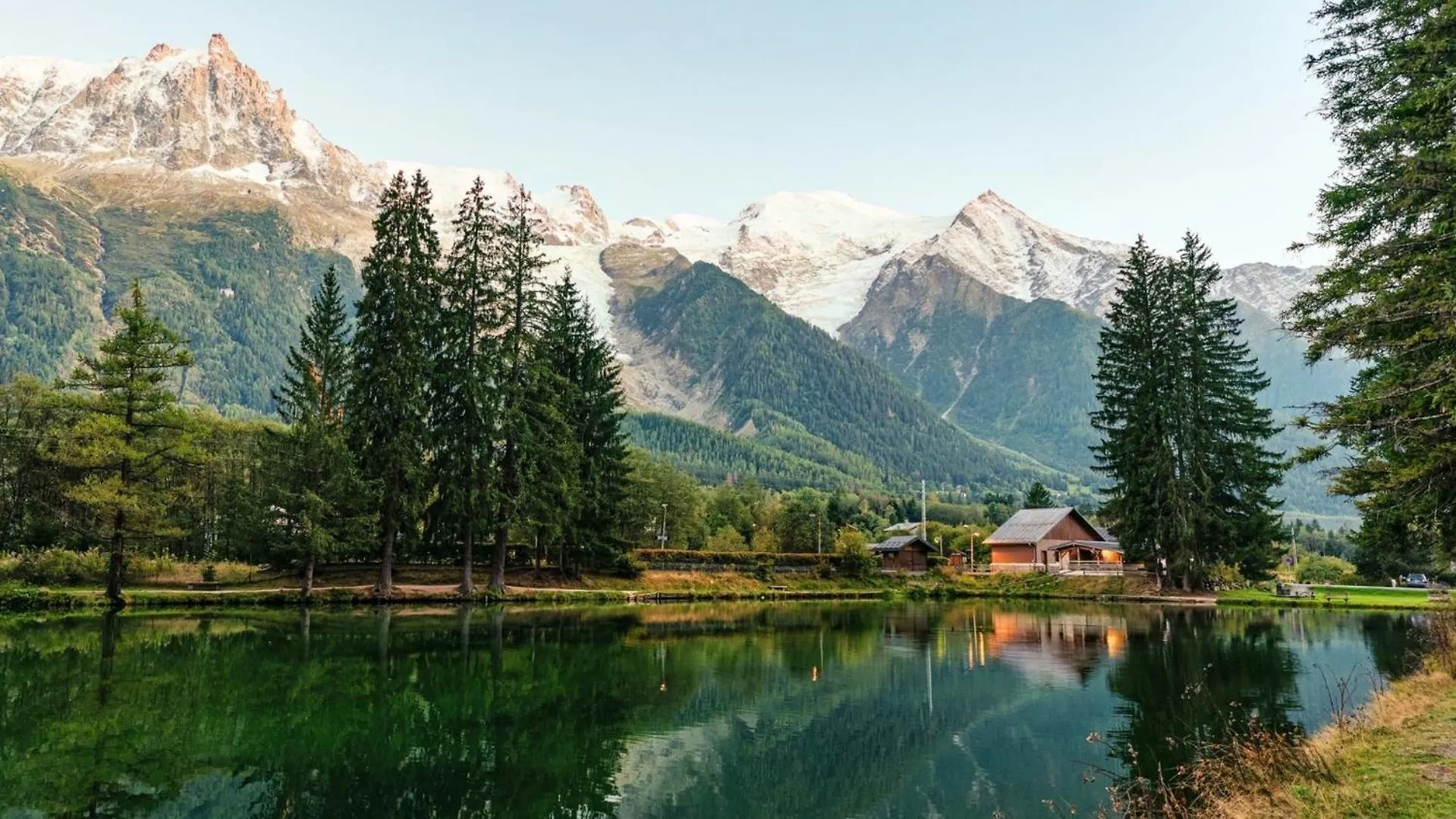 Top Floor Apartment Mansard - Central Chamonix Mont Blanc Haven