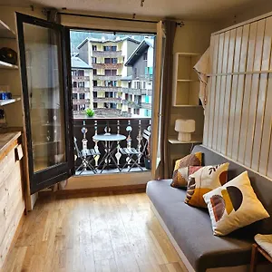 Apartment Cozy With Mountain Views, Chamonix