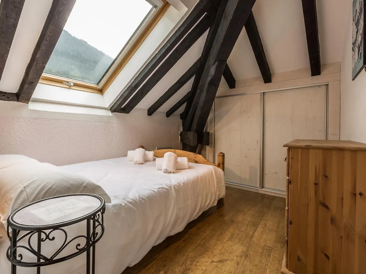Top Floor Apartment Mansard - Central Chamonix Mont Blanc Haven